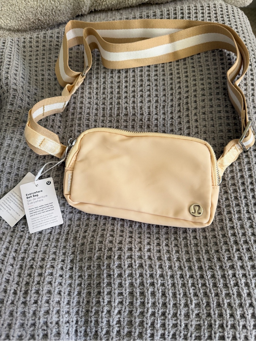 NWT Lululemon mini tan/cream belt bag